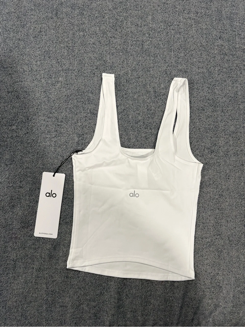 alo softsculpt precision tank | size xs
